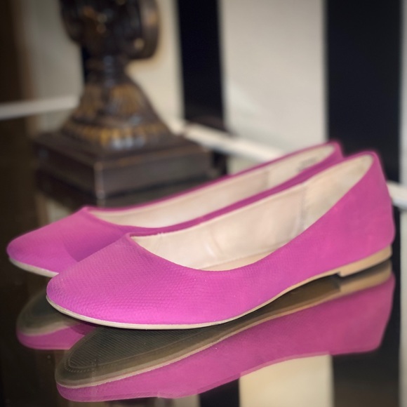 Fuschia Ballet Flats - Picture 6 of 10